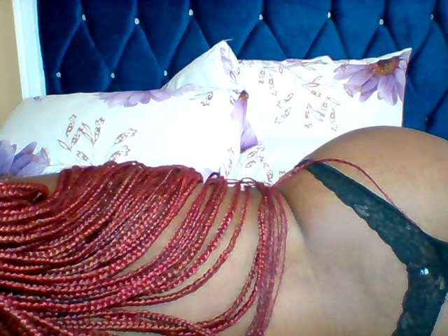 Queenafrica live cam on BongaCams
