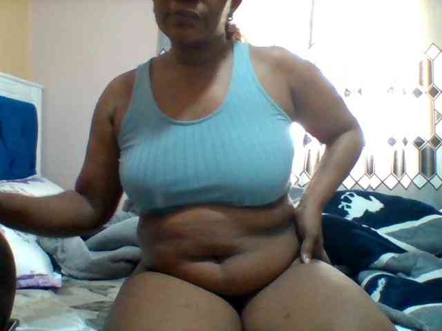 Queenafrica webcam