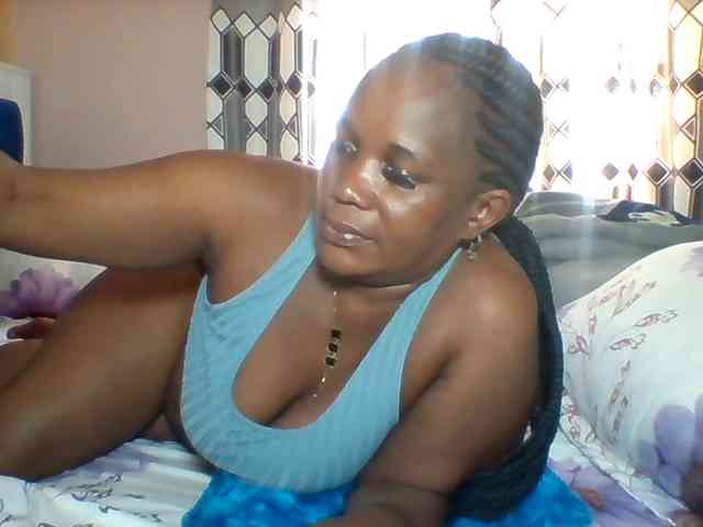 Queenafrica webcam