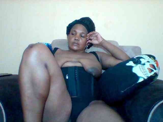 Queenafrica Live Webcam on BongaCams