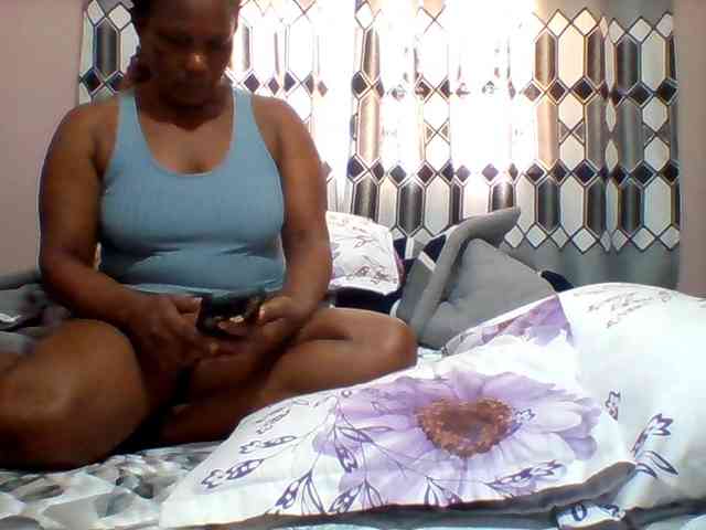 Queenafrica webcam