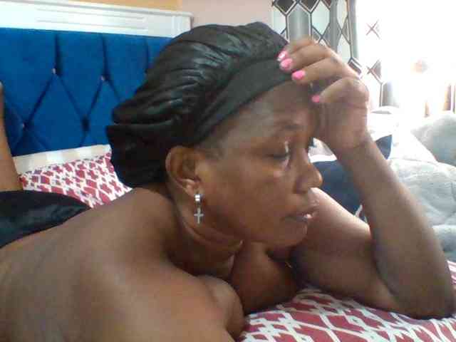 Queenafrica webcam
