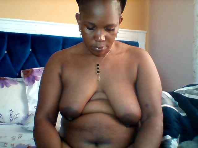Queenafrica webcam