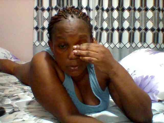 Queenafrica webcam