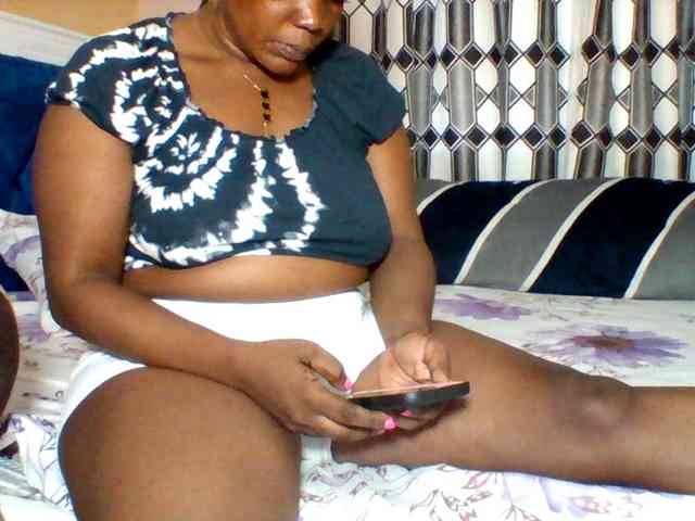 Queenafrica webcam