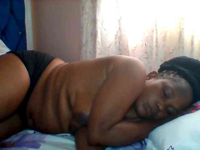 Queenafrica webcam