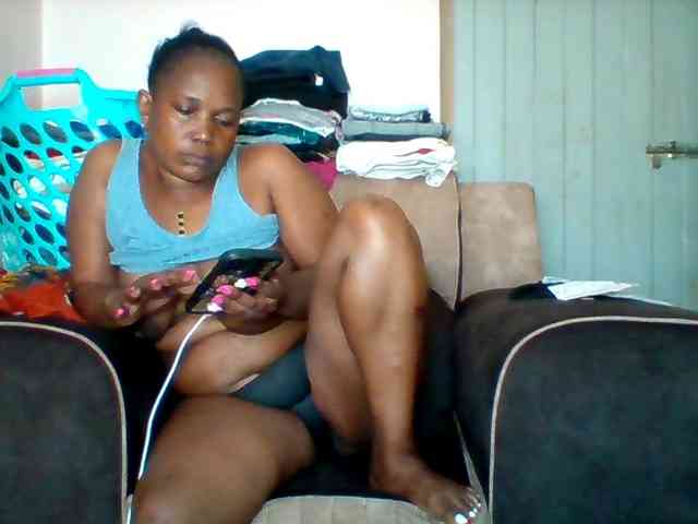 Queenafrica webcam