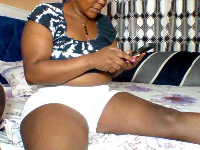 Queenafrica webcam