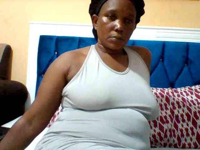 Queenafrica webcam