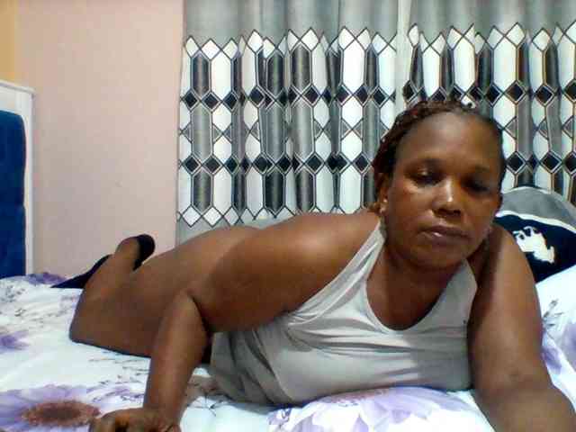 Queenafrica webcam