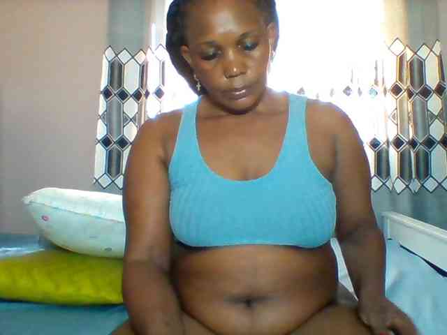 Queenafrica webcam