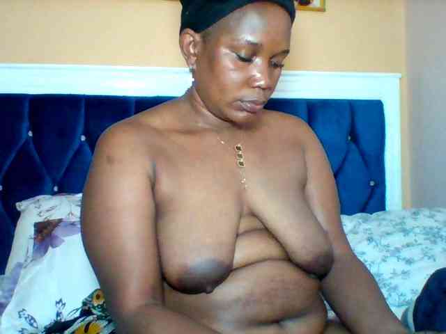 Queenafrica webcam
