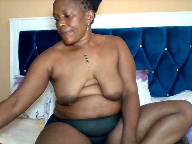 Queenafrica webcam