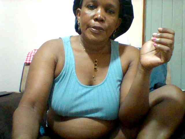 Queenafrica webcam