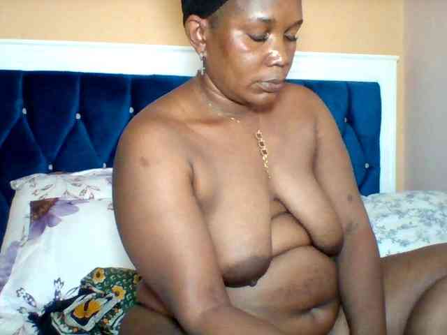 Queenafrica webcam
