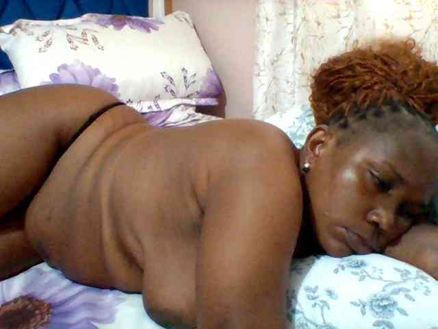 Queenafrica webcam