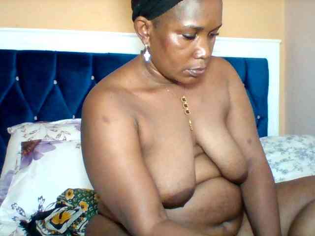 Queenafrica webcam
