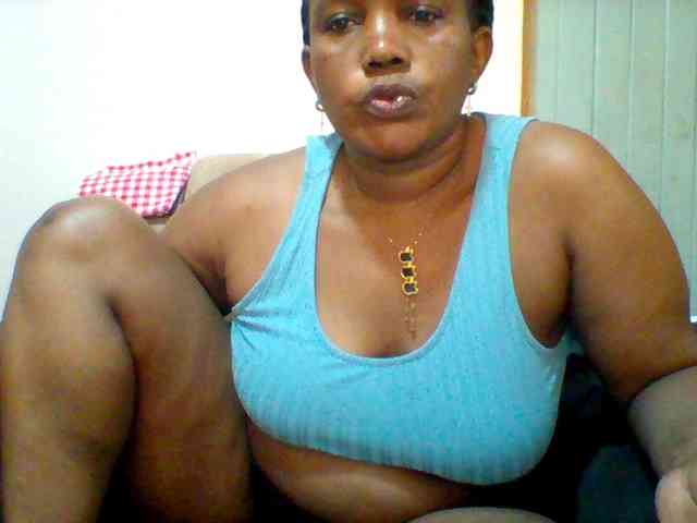 Queenafrica webcam