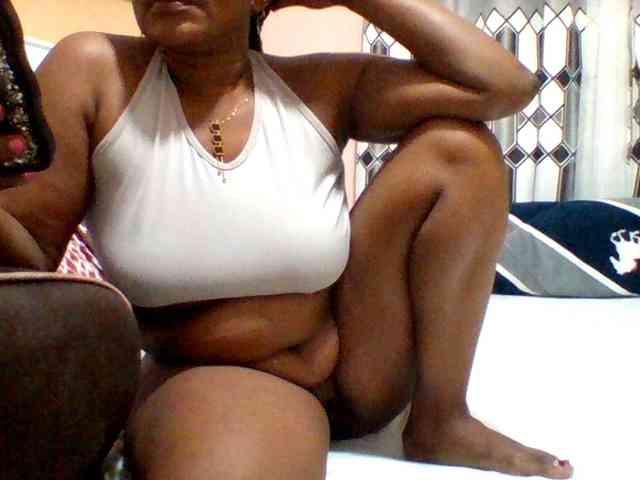 Queenafrica webcam