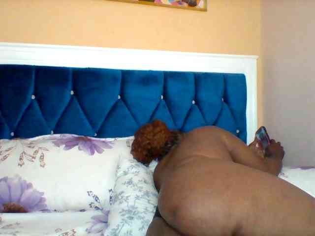 Queenafrica webcam