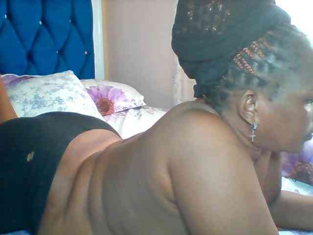 Queenafrica webcam