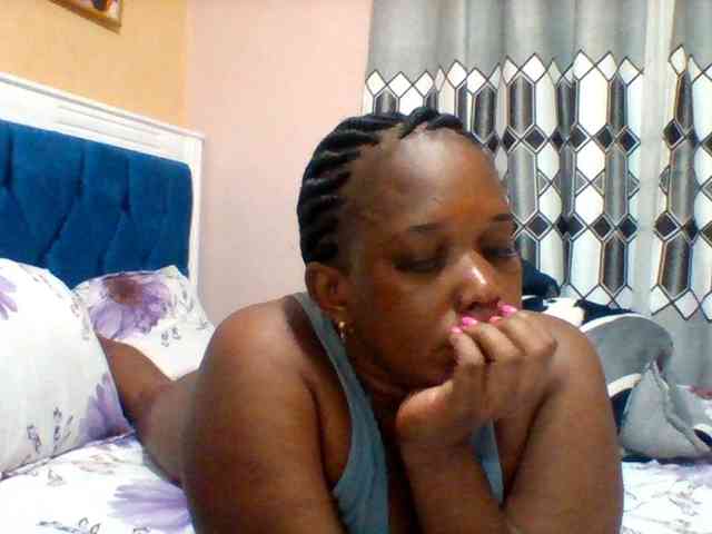 Queenafrica webcam