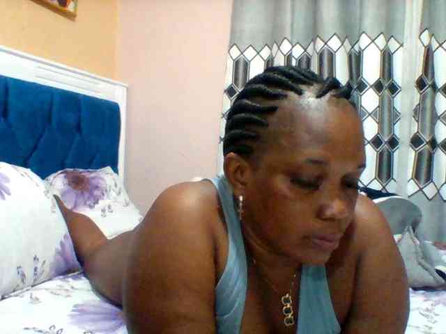 Queenafrica webcam