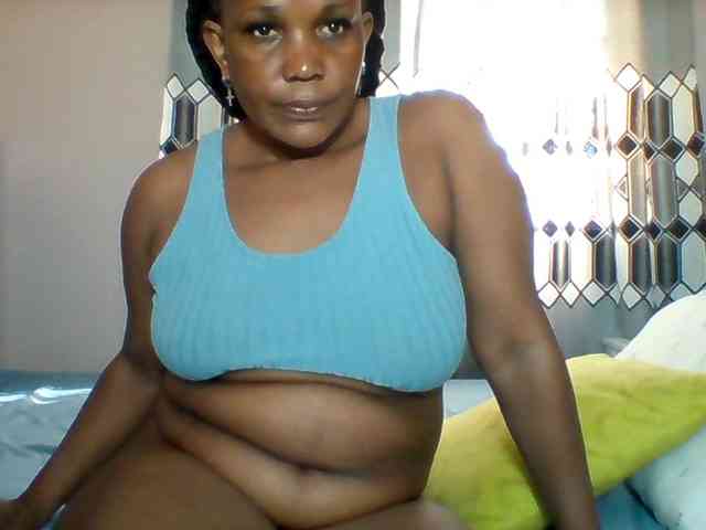 Queenafrica webcam