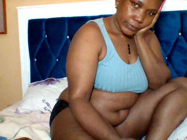 Queenafrica webcam