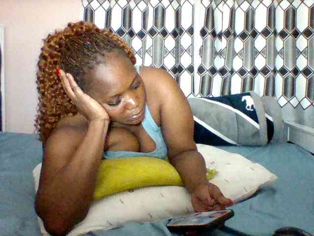 Queenafrica webcam