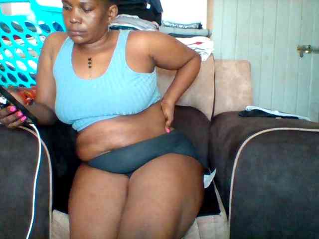 Queenafrica webcam