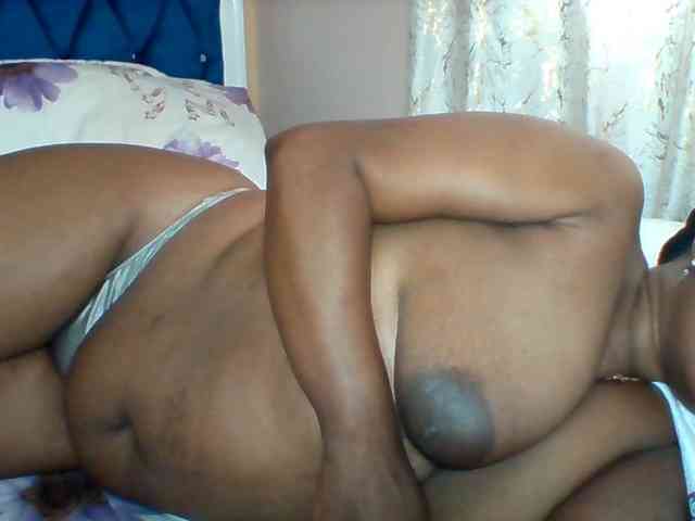 Queenafrica webcam