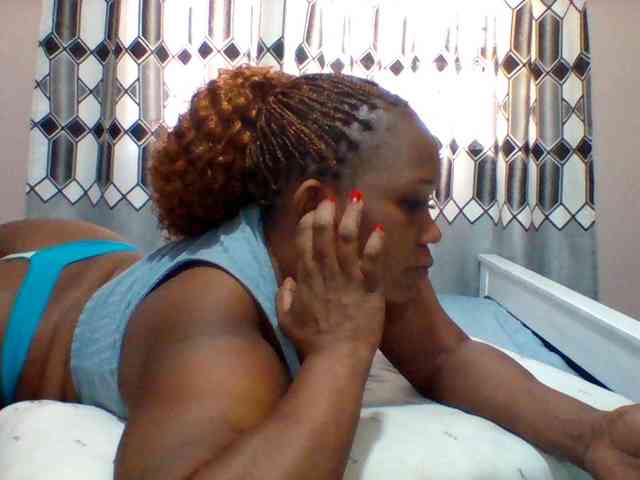 Queenafrica webcam