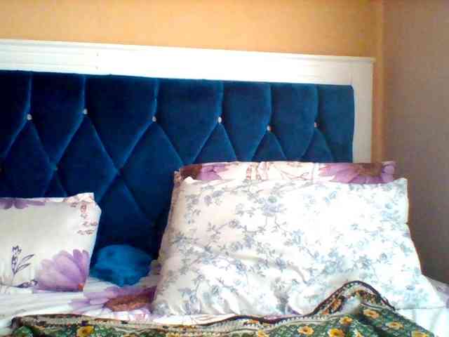 Queenafrica webcam