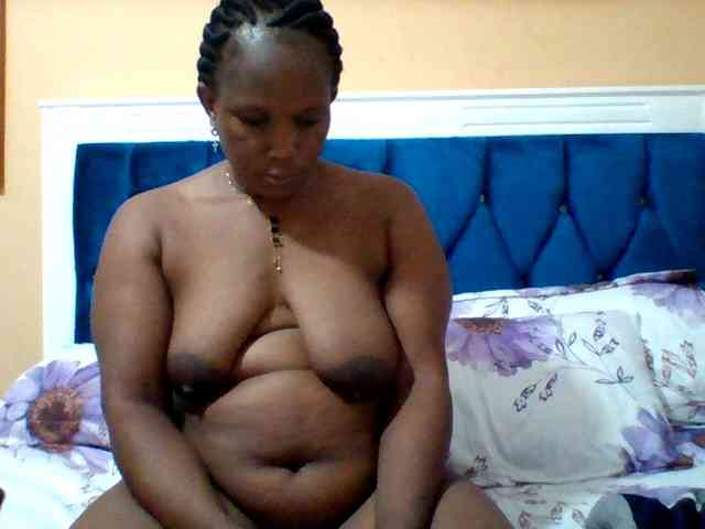 Queenafrica webcam