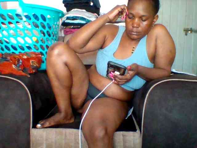 Queenafrica webcam