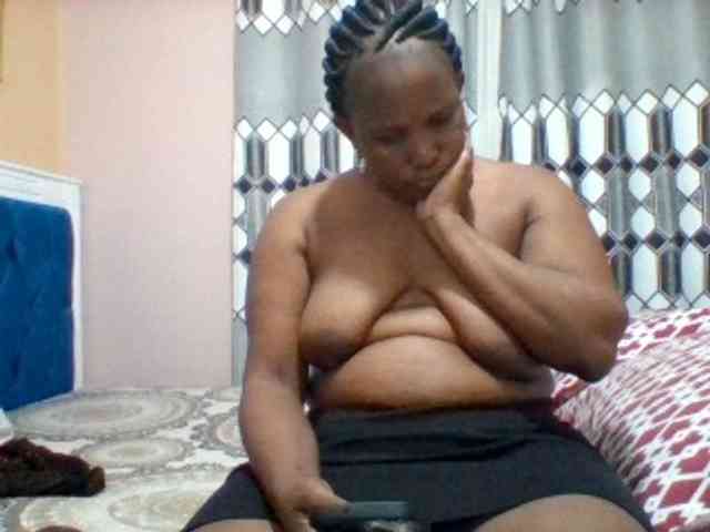 Queenafrica webcam