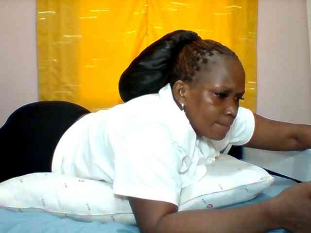 Queenafrica webcam