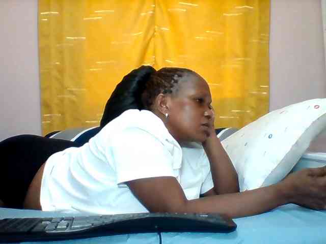 Queenafrica webcam