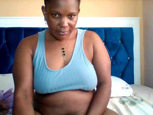 Queenafrica webcam