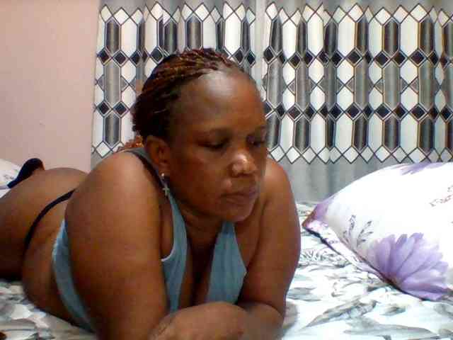 Queenafrica webcam