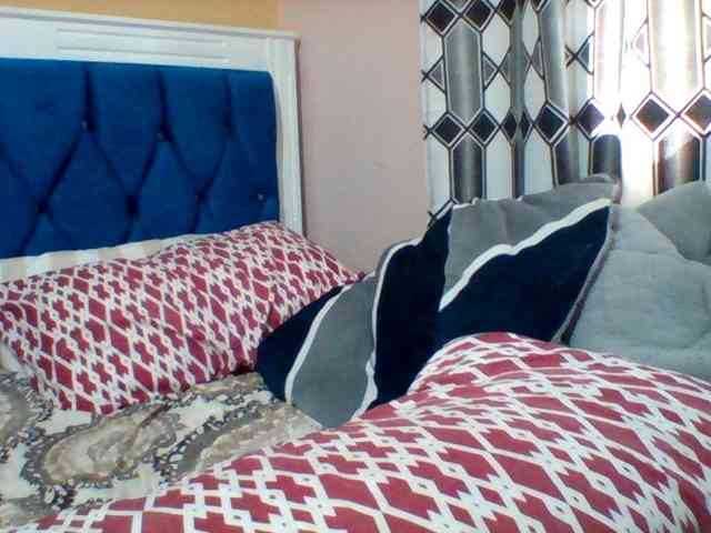 Queenafrica webcam