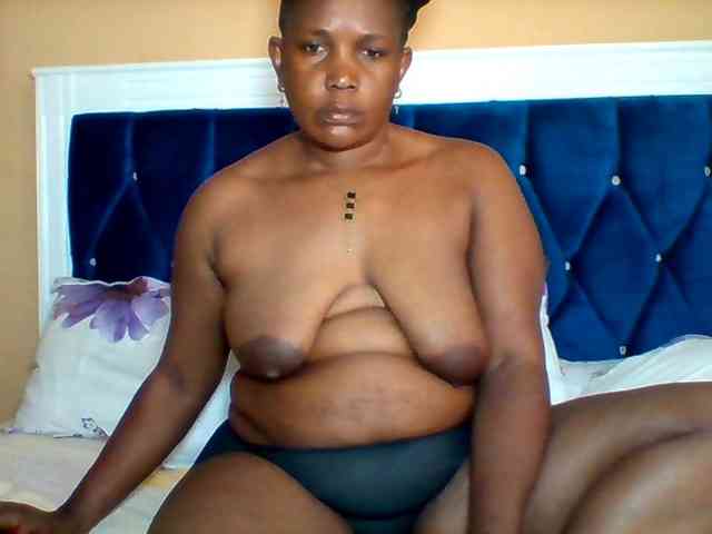 Queenafrica webcam