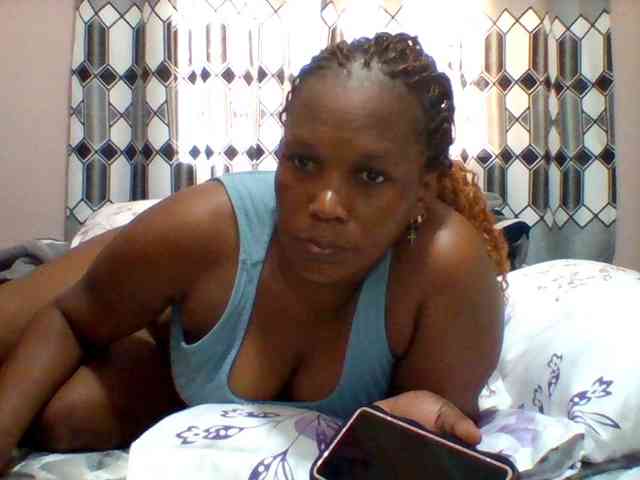 Queenafrica webcam