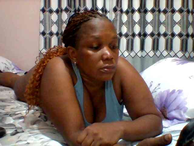 Queenafrica webcam
