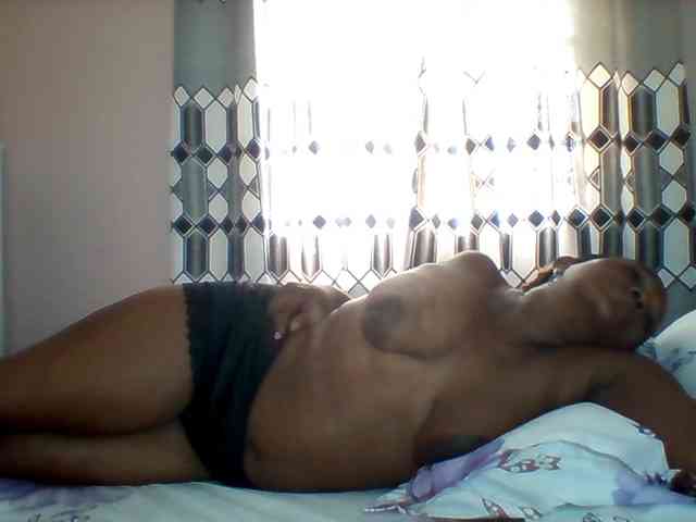 Queenafrica webcam