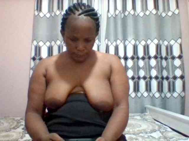 Queenafrica webcam