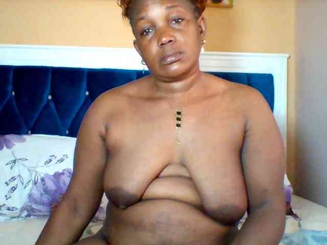 Queenafrica webcam