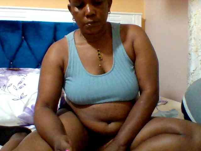 Queenafrica webcam