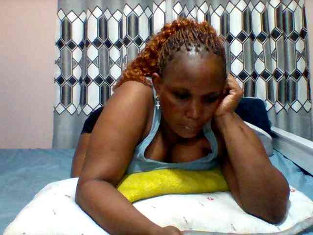 Queenafrica webcam